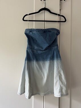 Forever 21 Strapless Ombre Denim Mini Dress - Medium Blue to Light Blue